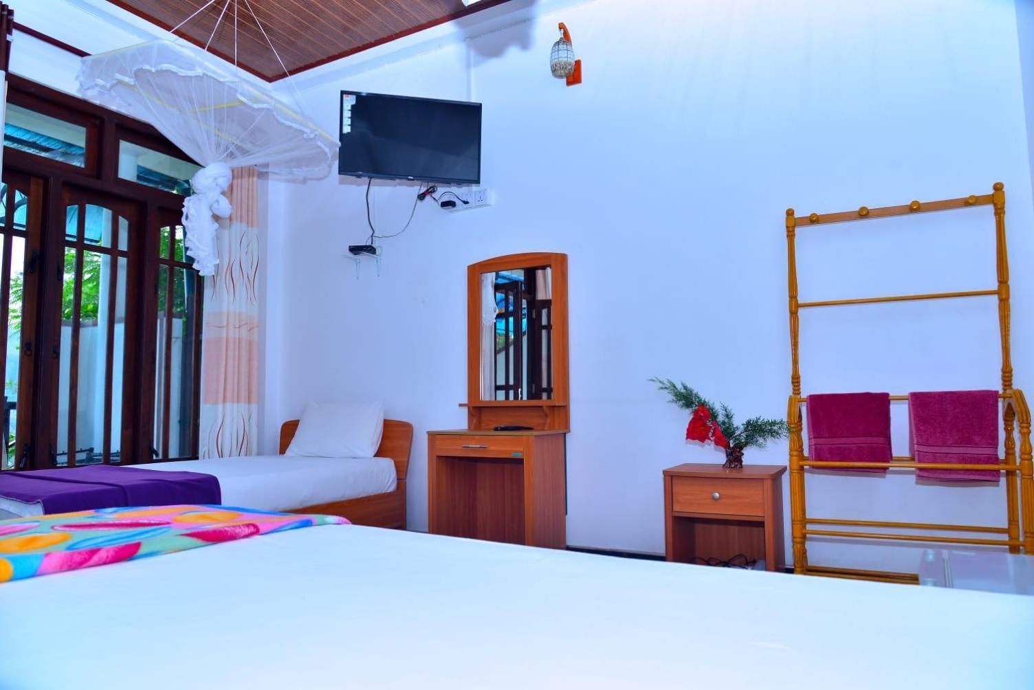 La Montagna Bed & Breakfast เอลลา ภายนอก รูปภาพ